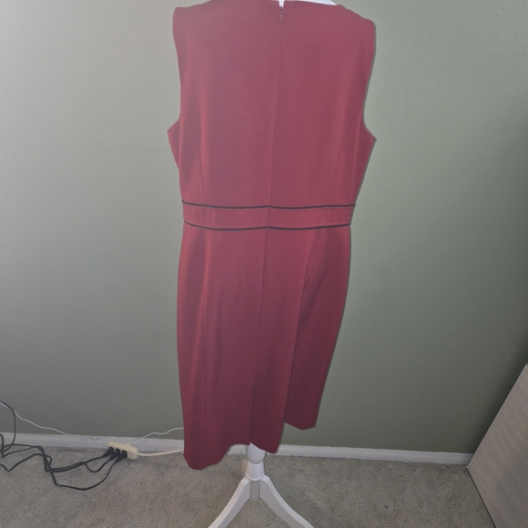 💝 2/$15 or 3/$20  Evan Picone Red Midi Dress - Picture 3 of 4